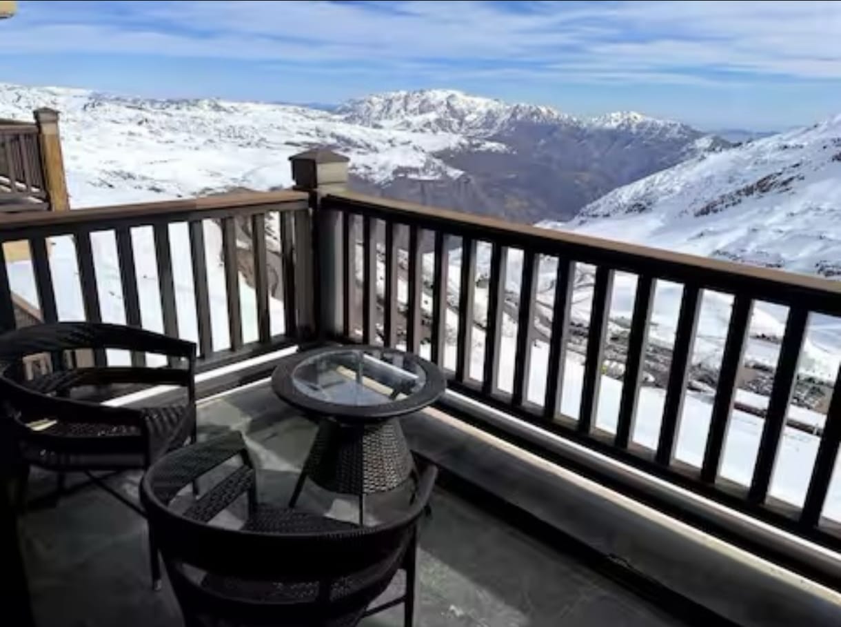 Valle Nevado: Tu Refugio en la Nieve | Alojamiento Premium y Experiencias Únicas