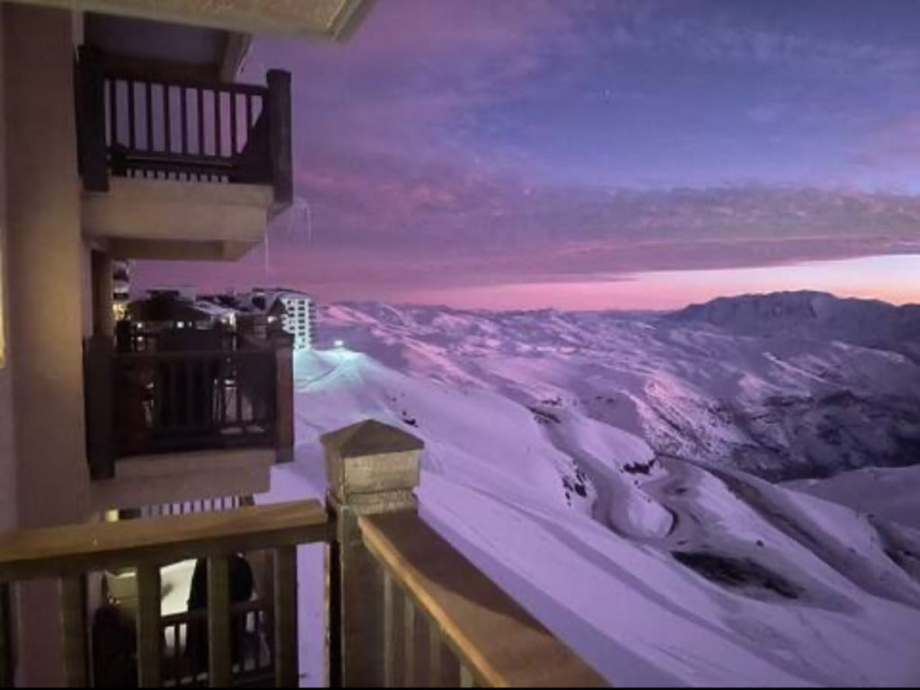 Valle Nevado: Tu Refugio en la Nieve | Alojamiento Premium y Experiencias Únicas